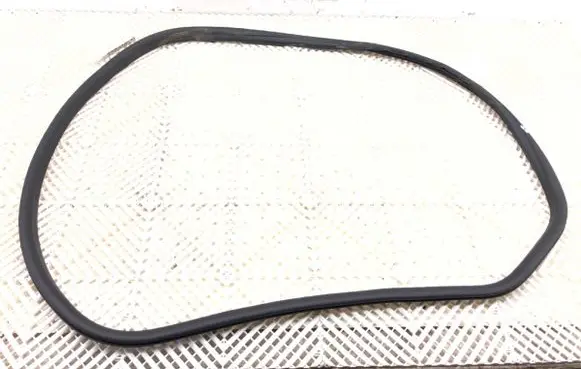 Volvo V60 Rubber seal front door (on door) 