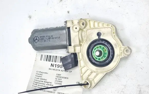 Mercedes-Benz S W221 Front door window regulator motor A2218202742