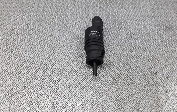 Mercedes-Benz C W202 Windscreen/windshield washer pump 008015