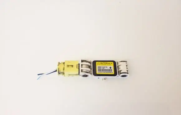 Mitsubishi Grandis Airbag deployment crash/impact sensor 8651A010 W002T11281