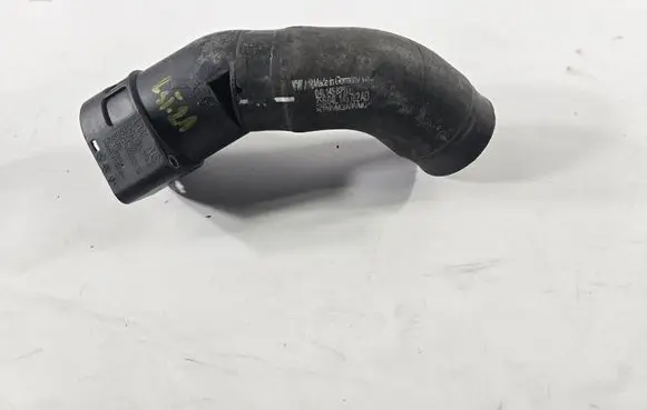 Audi A3 S3 8V Turbo air intake inlet pipe/hose 04L145762AD