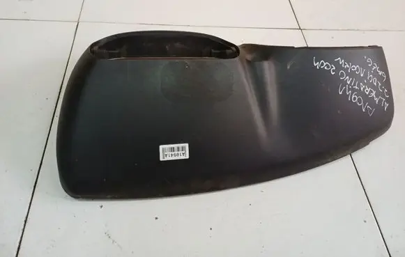 Nissan Almera Tino Dashboard trim 68260BU700