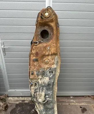 Mitsubishi Pajero Fuel tank 