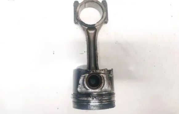 Volkswagen PASSAT B6 Piston with connecting rod