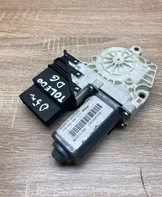 Seat Toledo II (1M) Rear door window regulator motor 1K0959704M