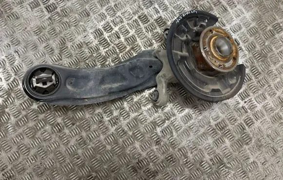 Infiniti QX30 Rear wheel hub spindle/knuckle 430195DA0A 555025DA0A 2460306