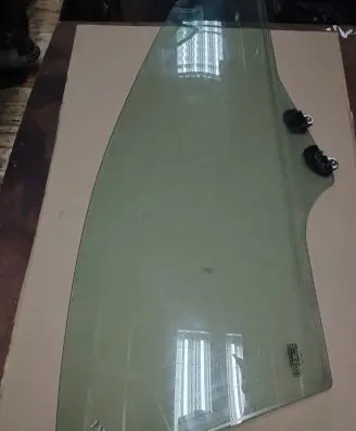 Honda Civic Front door window glass four-door 43R006728