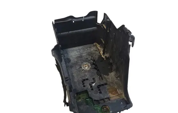 Volvo V70 Battery tray 6G9N10757 31201029
