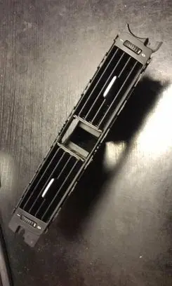BMW 3 E90 E91 Dash center air vent grill 7144253