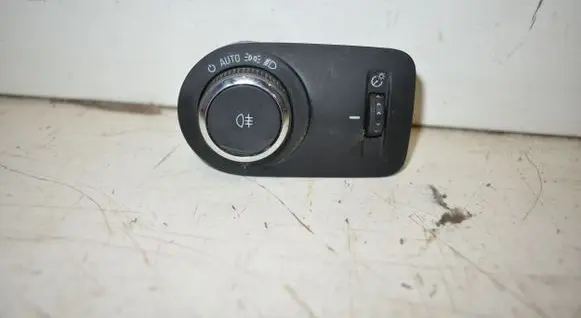 Opel Zafira C Light switch 20930743 321472