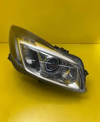 Opel Insignia A Headlight/headlamp 1ZT009631-02