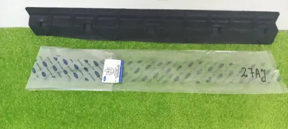Ford Fusion II Intercooler air guide/duct channel HM2B-8326-AA