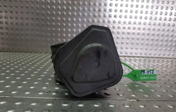 BMW 5 E60 E61 Throttle body valve S26371052 7804373
