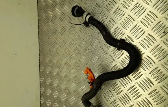 Tesla Model 3 Engine coolant pipe/hose 107759400C