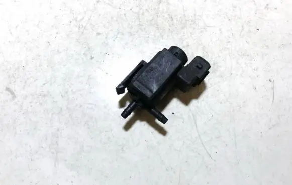 Volvo V70 Turbo solenoid valve 30611668 72224010