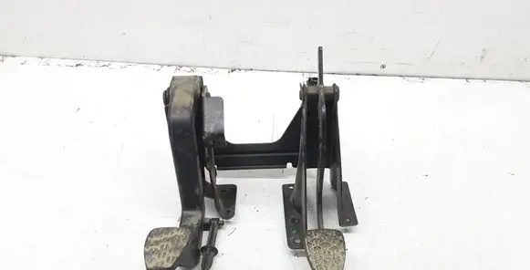 Mercedes-Benz Vito Viano W638 Pedal assembly A6382900316 A9012902016 A9012901916