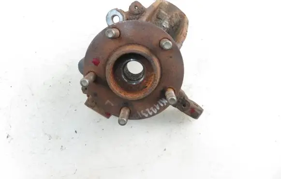 Mazda 3 I Front wheel hub spindle knuckle