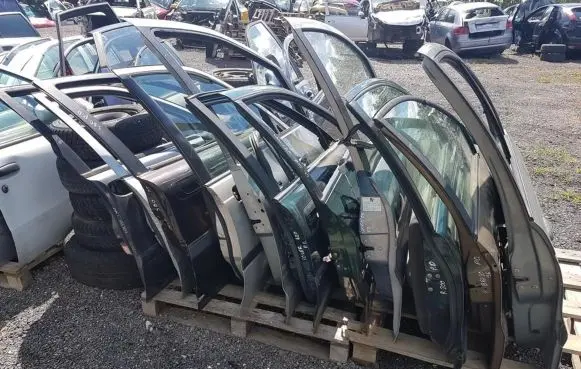 Volvo S40, V40 Front door