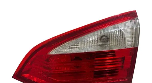 Ford Focus Tailgate rear/tail lights BM5113A602DB