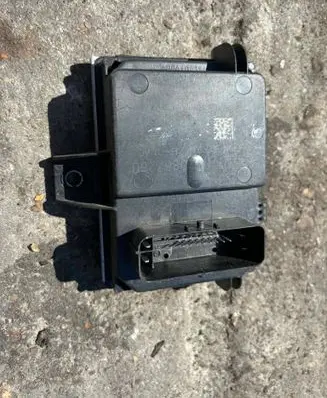 Opel Astra H Fuel injection pump control unit/module 20867260