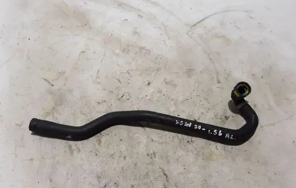 Volvo XC40 Engine coolant pipe/hose 31497027