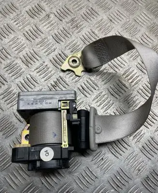 Mercedes-Benz CL C215 Rear seatbelt 33015930F