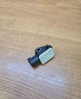 Volvo V70 Airbag deployment crash/impact sensor 31264395