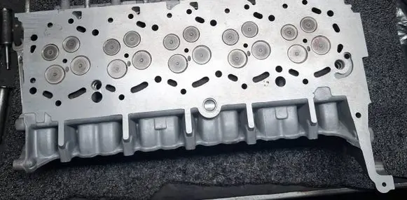 Ford Transit Engine head 7C166090DA