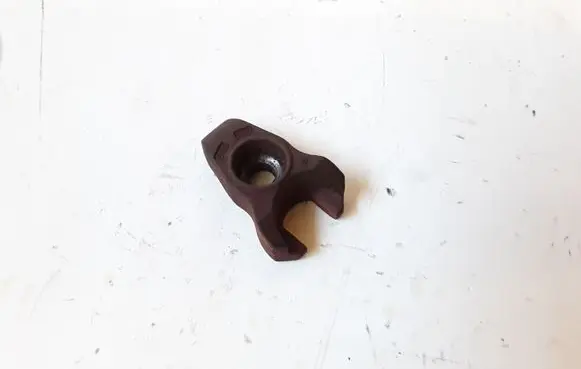 Land Rover Freelander 2 - LR2 Fuel Injector clamp holder 569222