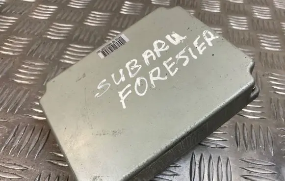 Subaru Forester SF Engine control unit/module 31711AE490 A64000D5T 9419