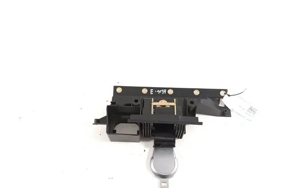 Mercedes-Benz SL R230 Rear seatbelt A2308600586
