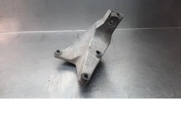 Volkswagen PASSAT B5 Engine mounting bracket 074199308