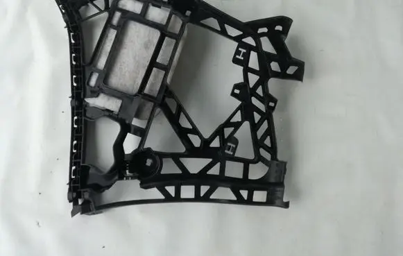 Mercedes-Benz ML W166 Front bumper mounting bracket A1668800912