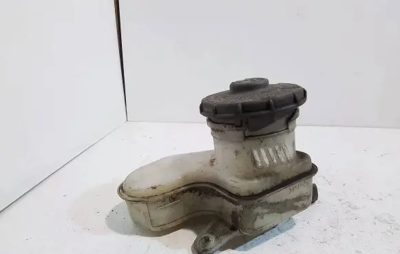 Honda Stream Brake fluid reservoir 