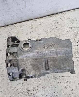 Volkswagen Golf VII Oil sump 04E103603