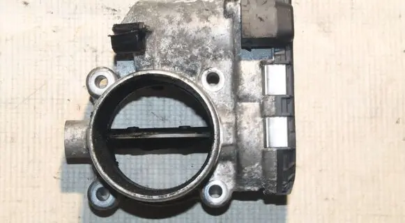 Volvo XC90 Throttle body valve 31216665