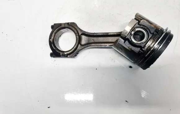 Mazda 6 Piston with connecting rod