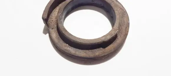 Audi A4 S4 B5 8D Front coil spring rubber mount 333512149b