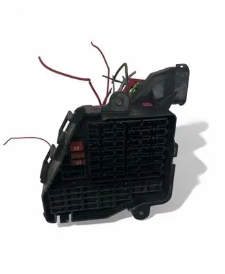 Volkswagen PASSAT B5.5 Fuse box set KT12B 8D1941824