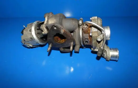 Jaguar XJ X351 Turbo AX2Q-6K682-BD 77840251