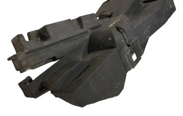 BMW X3 E83 Radiator mount bracket 7530252 1436247