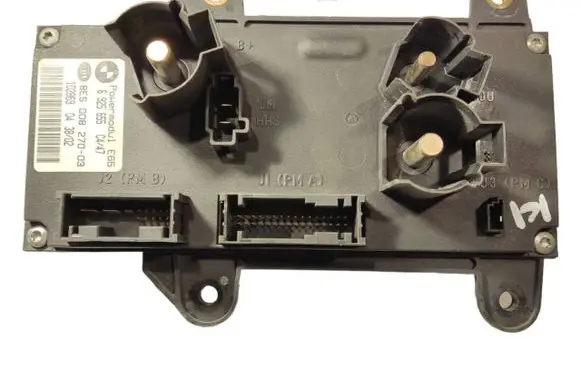 BMW 7 E65 E66 Power management control unit 6925655 8ES00827003