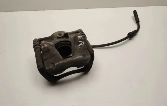 Mercedes-Benz A W176 Front brake caliper A0004216481