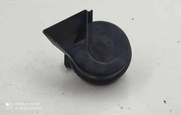 Audi A4 S4 B7 8E 8H Horn signal 8E0951221