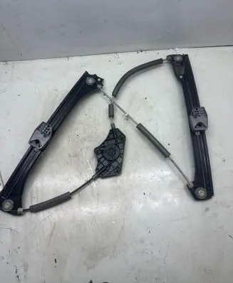Skoda Superb B8 (3V) Front door electric window regulator 