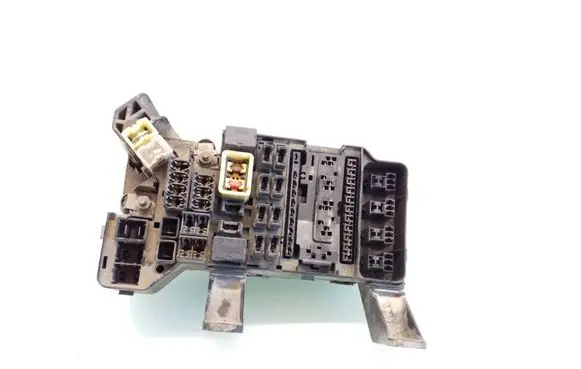 Mitsubishi Pajero Fuse module