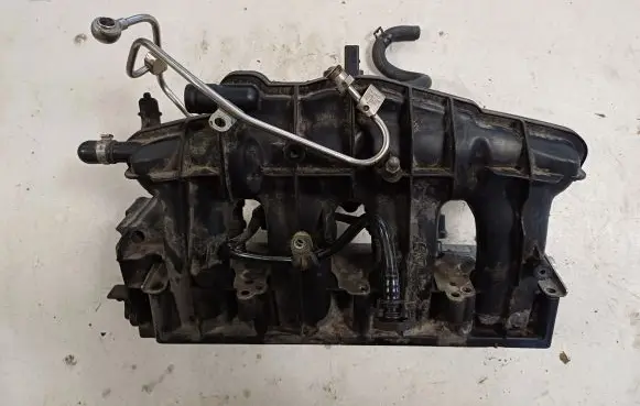 Audi A6 S6 C6 4F Intake manifold 06D133185H