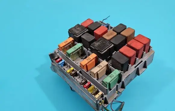 Iveco Daily 4th gen Fuse box set 51905216 IMPRK1423687