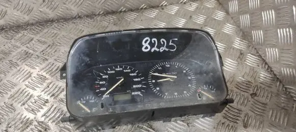 Volkswagen Golf III Speedometer (instrument cluster) 1H6919033BC