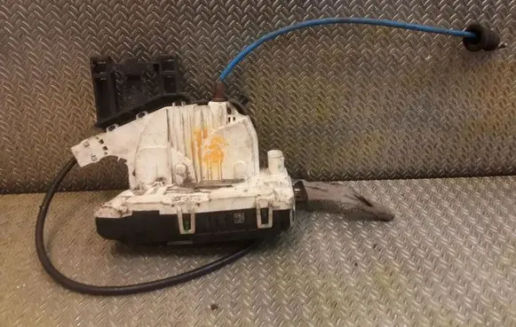 Mercedes-Benz A W176 Coupe door lock (next to the handle) A1667200735 1667200735
